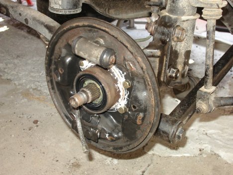 ハウジングにスピンドルを手で挿し込んだところ